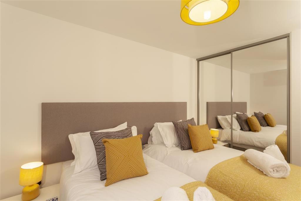 5 Putsborough - Luxury Apartment At Byron Woolacombe, Only 4 Minute Walk To Woolacombe Beach! Bagian luar foto